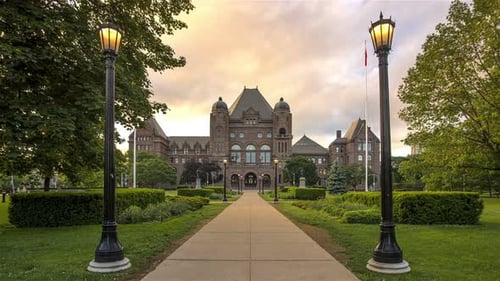 Toronto, Canada - Timelapse - L'Assemblée législative de l'Ontario