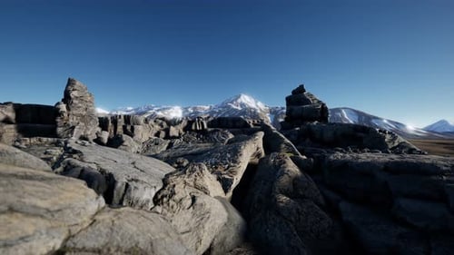 Roca y piedras en las montañas de los Alpes