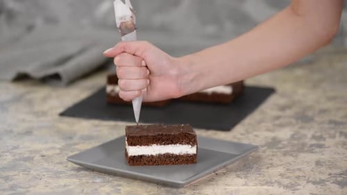 Decorating Brownie with Chocolate Frosting