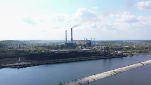 Central térmica alimentada con carbón