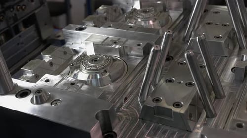 Großer Stahlmaschinenmechanismus an der Anlage