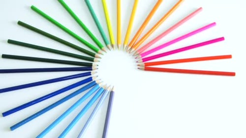 WS, lapsos cronometrados, forma circular de lápices de colores