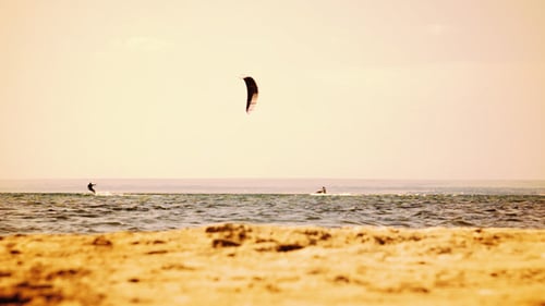 Kitesurfing