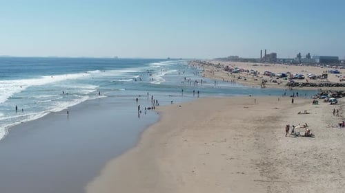 Überfüllte Strand-Antenne