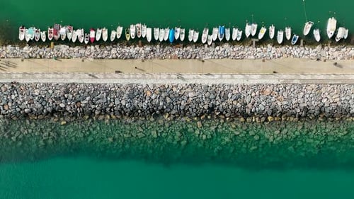 Barcos no porto vista aérea 4 K Alanya Turquia