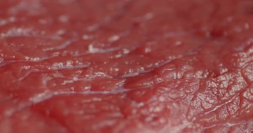 Das Fleisch von frischem rohem Rindfleisch