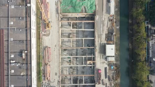 Sitio de construcción en la ciudad