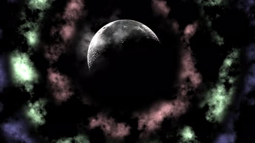 nubes coloridas y luna en movimiento