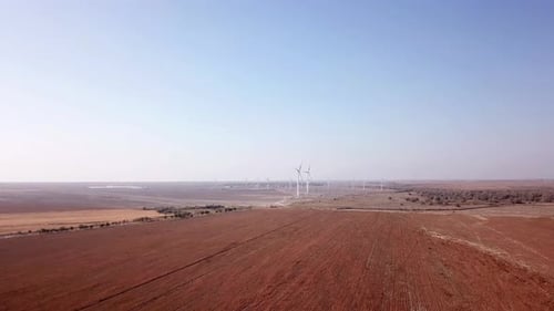 Windmühlen in Feldnähe