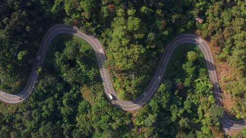 Doi Phu Langka Curvy Road im Berg des Bezirks Pua, Provinz Nan, Thailand