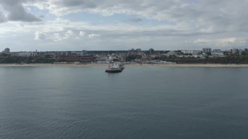 Disparo de Zumbido de baja amplitud del muelle de Bournemouth