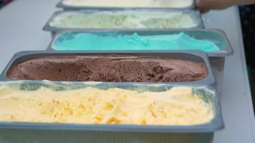 Die Kugeln der Eiscreme