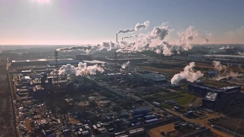 Photographie aérienne à partir d'un Drone de tuyaux d'usines et d'usines