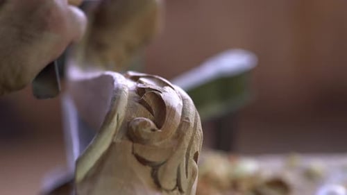 Intricate Wood Carving With Sharp Tool