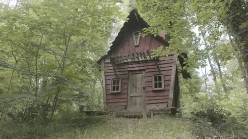 Hobbit-Häuser und kleine Gebäude und Tiny House