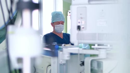 Einführung eines Patienten in die Narkose vor der Operation