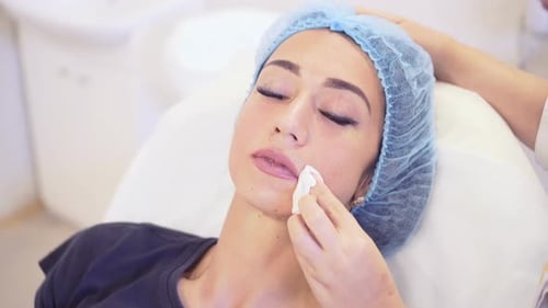 Cosmetic Procedures in Clinic
