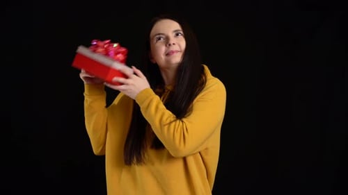 Woman Receives a Disappointing Gift