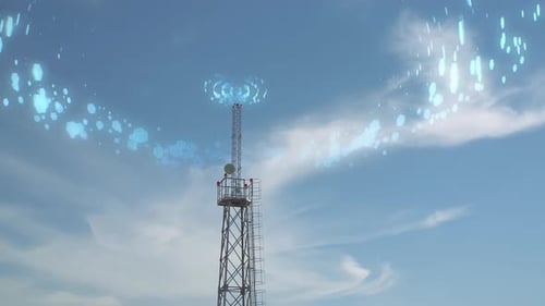 Tour avec signal cellulaire dans le ciel