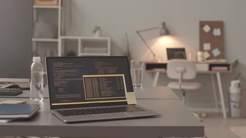 Programadores portátil con código de programa en pantalla