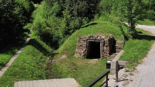 Blick auf die Mine in der Stadt Gelnica in der Slowakei