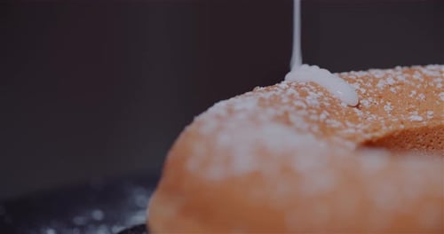 Frisch gebackener traditioneller Osterkuchen,