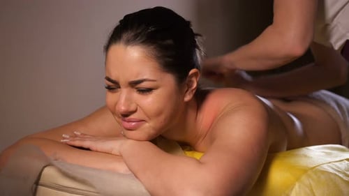 Mädchen auf der Massage
