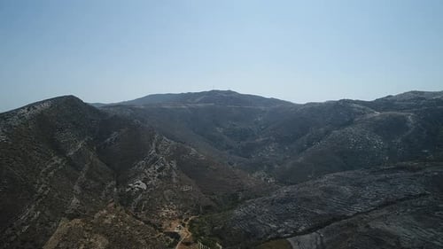Mylopotas sur l'île d'Ios dans les Cyclades en Grèce vues du ciel