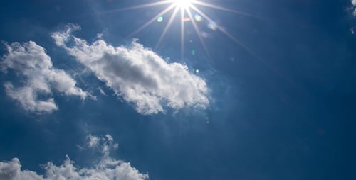 Zeitraffer Sonne und Wolken 06
