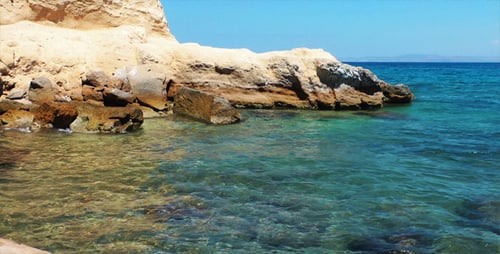 Rocas cerca de la costa - 8