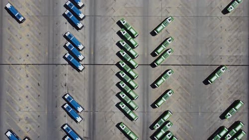 Vue aérienne du parking des bus