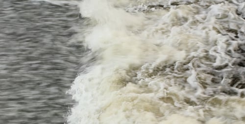 Rasender Fluss