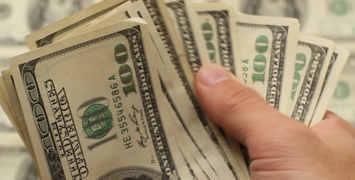 Dollarnoten zählen 4