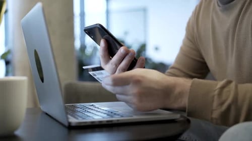 Mobiles Bezahlen online tätigen