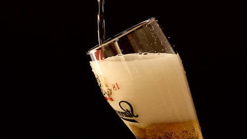 Bier ausschenken