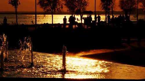 Menschen Silhouette In der Nähe des Meeres 4