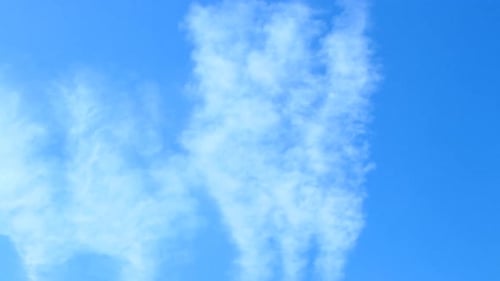 Time Lapse Clouds, Rolling Puffy Cloud Are Moving, White Lightnes Clouds Time Lapse. Cloud Running