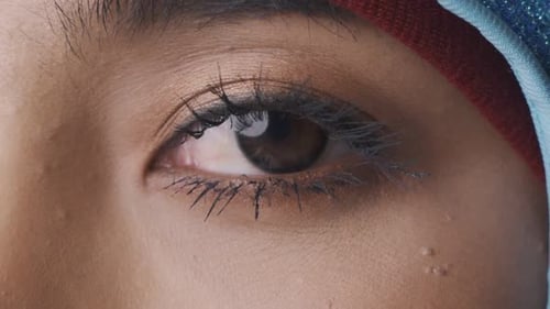 Close up of eye