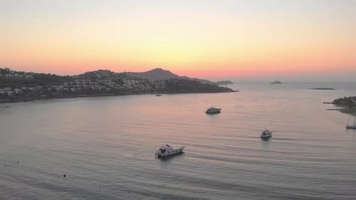 Après le coucher du soleil, mer