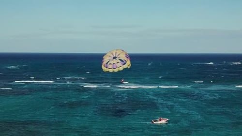 Parasailing 03