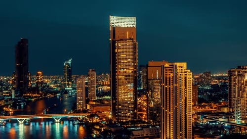 Tag- und Nachtübergangszeitraffer von Stadtbild und Gebäuden in Metropolis