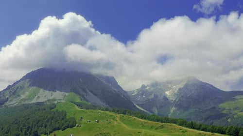 Small Houses at the Foot of the Mountain for a Holiday in Komovi Montenegro
