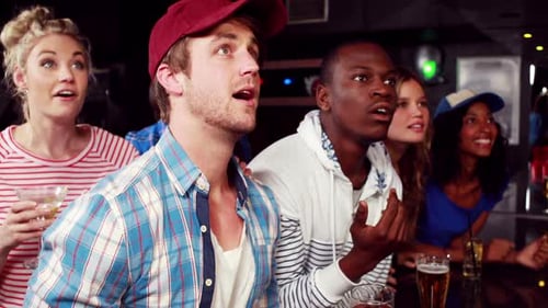 SHappy supporters in a Bar