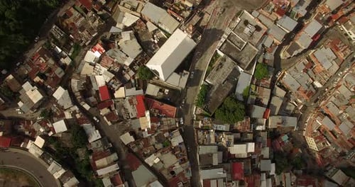 Zentrale Ansicht von Petare Venezuela bei Sonnenuntergang