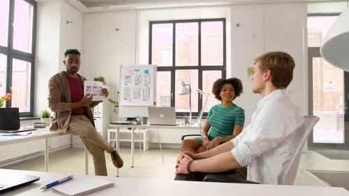 Collaborative Presentation in Modern Office Environment