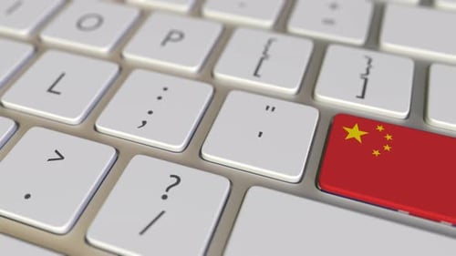 Key with Flag of China Switches To Key with Flag of Great Britain