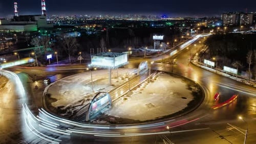 Verkehr der Nachtstraße, Zeitraffer, Russland