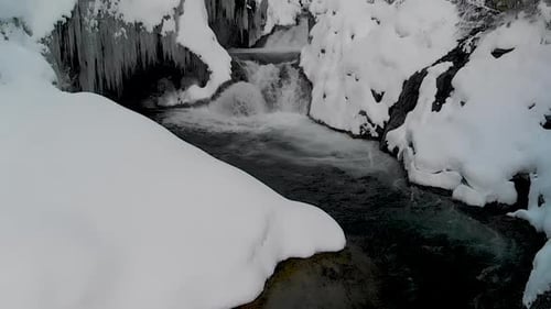 zurück vom Zeitlupenwasserfall