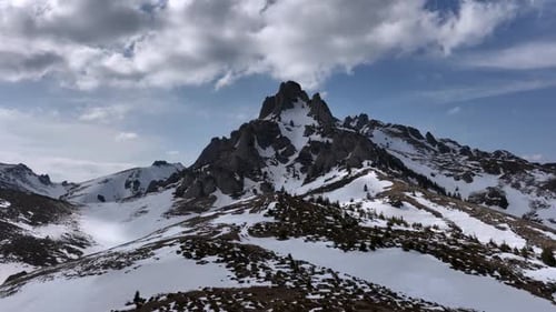 Images aériennes Drone du sommet du mont Ciucas