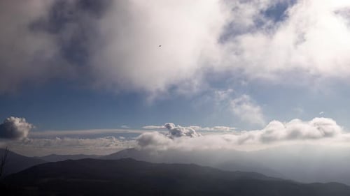 Tavertet Mountains Zeitraffer in Spanien
